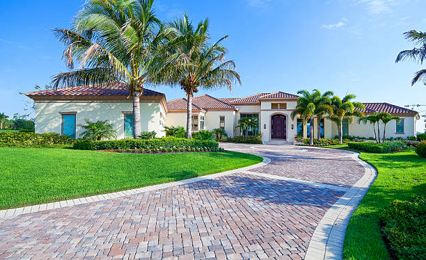 Best Custom Driveway Pavers  in Greenwood, MS